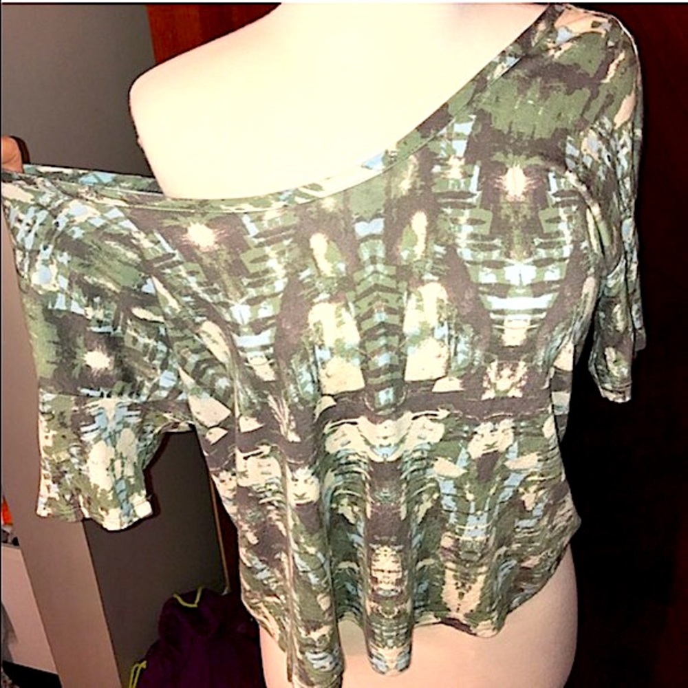 Kirra for Pacsun Boho Graphic Flowy Off Shoulder Crop Top